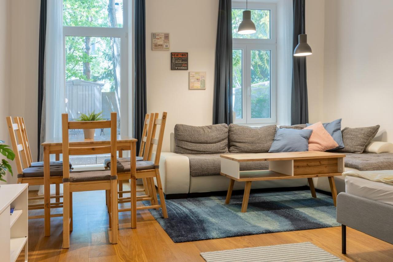 Cozy Apartment, 2 Private Terraces, 8 Min To City Center Viena Exterior foto