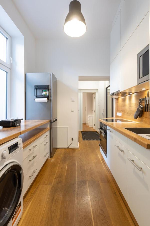 Cozy Apartment, 2 Private Terraces, 8 Min To City Center Viena Exterior foto
