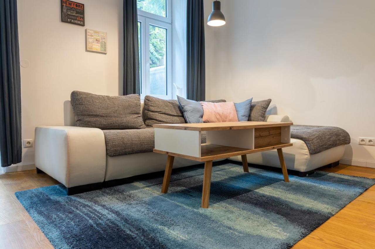 Cozy Apartment, 2 Private Terraces, 8 Min To City Center Viena Exterior foto